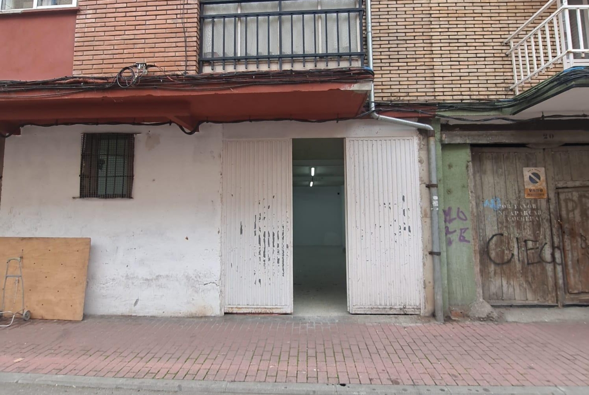 Local comercial en Valladolid zona Rondilla