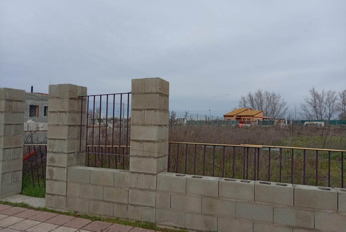 Parcela en Aldeamayor de San Martin zona Urbanizacion el soto