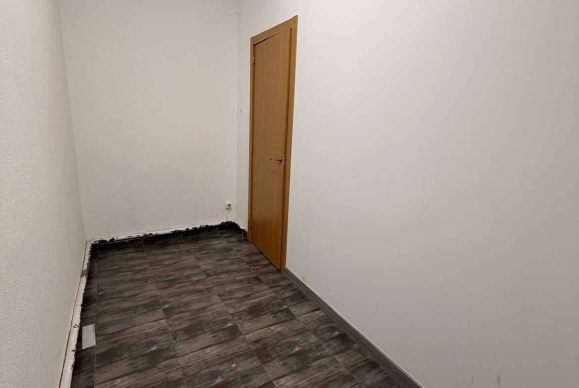 Local comercial en Valladolid zona La Victoria