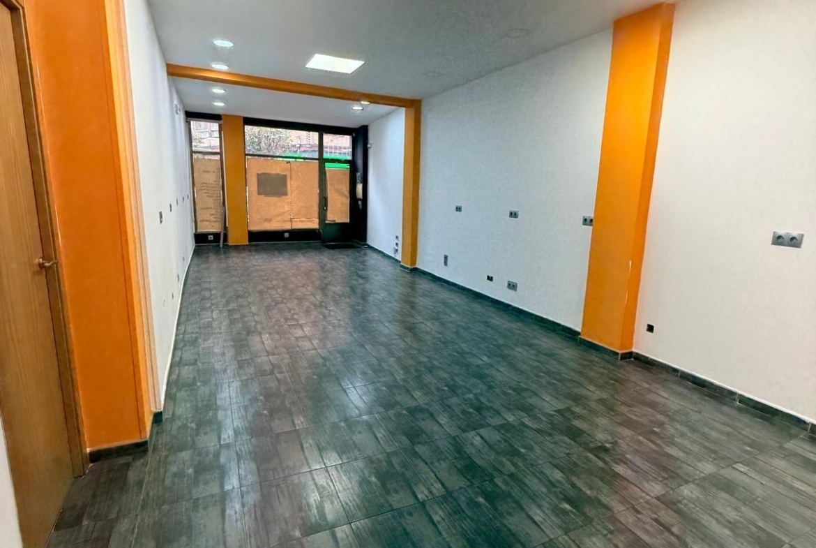 Local comercial en Valladolid zona La Victoria