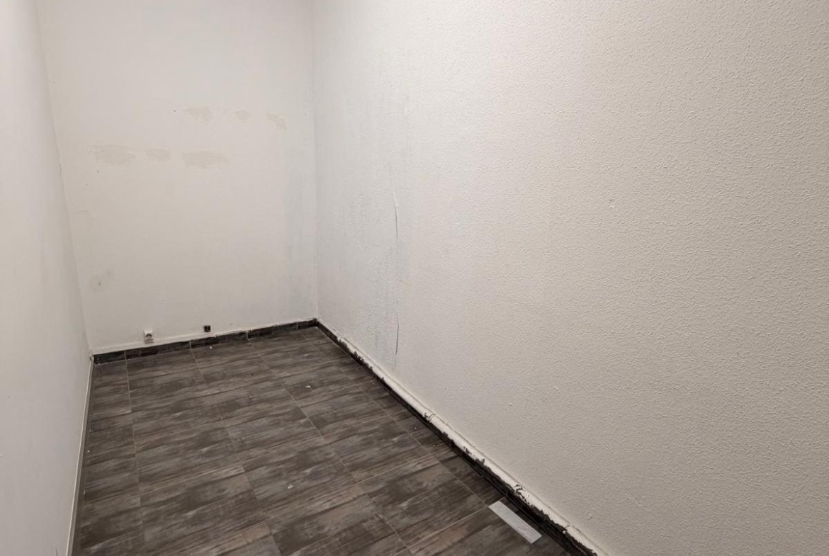 Local comercial en Valladolid zona La Victoria