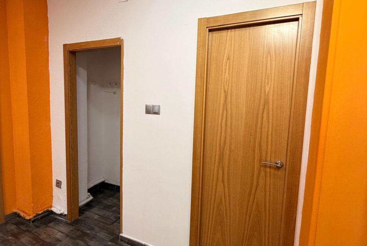 Local comercial en Valladolid zona La Victoria