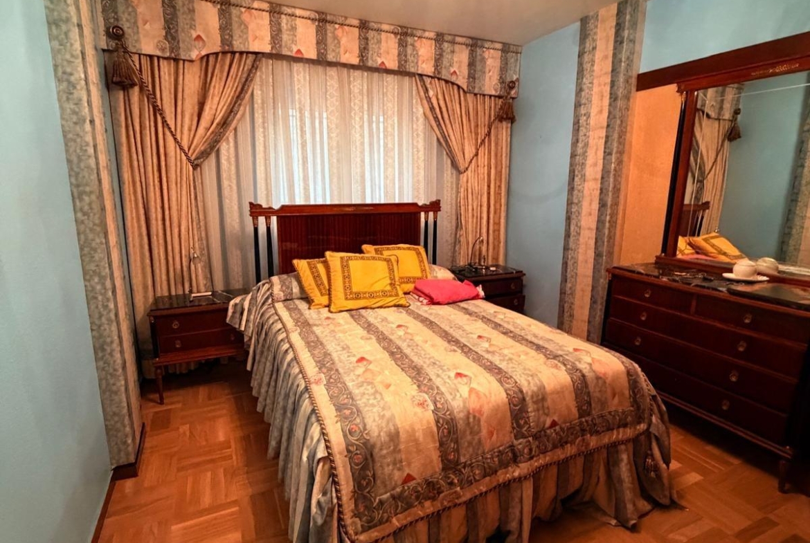 Piso en Valladolid zona Pº Zorrilla - Cuatro de Marzo