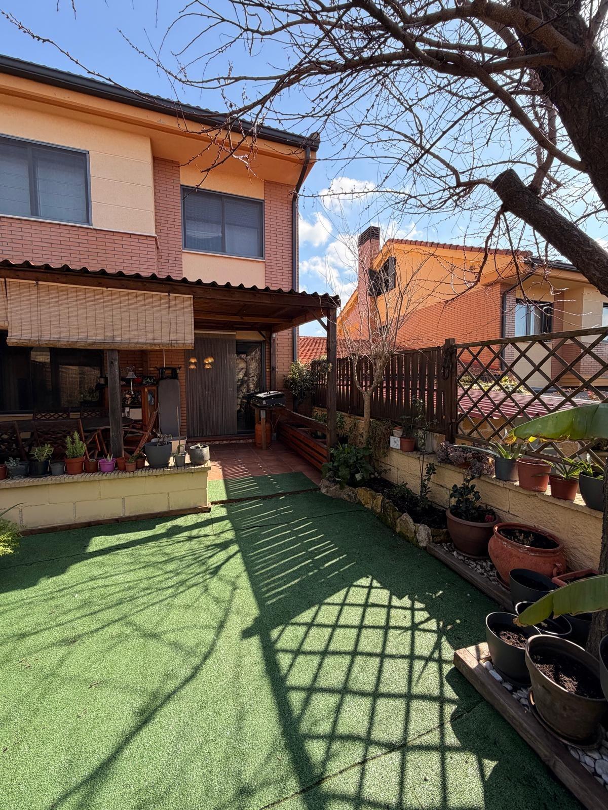 Pareado en Zaratan zona Zaratán  Zona de - Zaratán