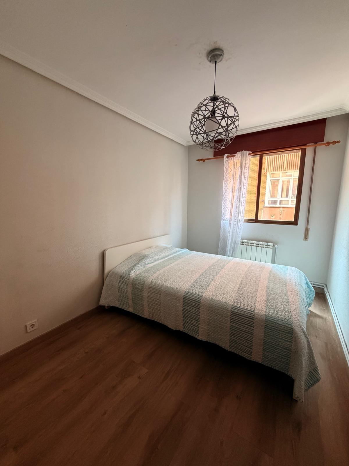 Piso en Valladolid zona Rondilla - Santa Clara